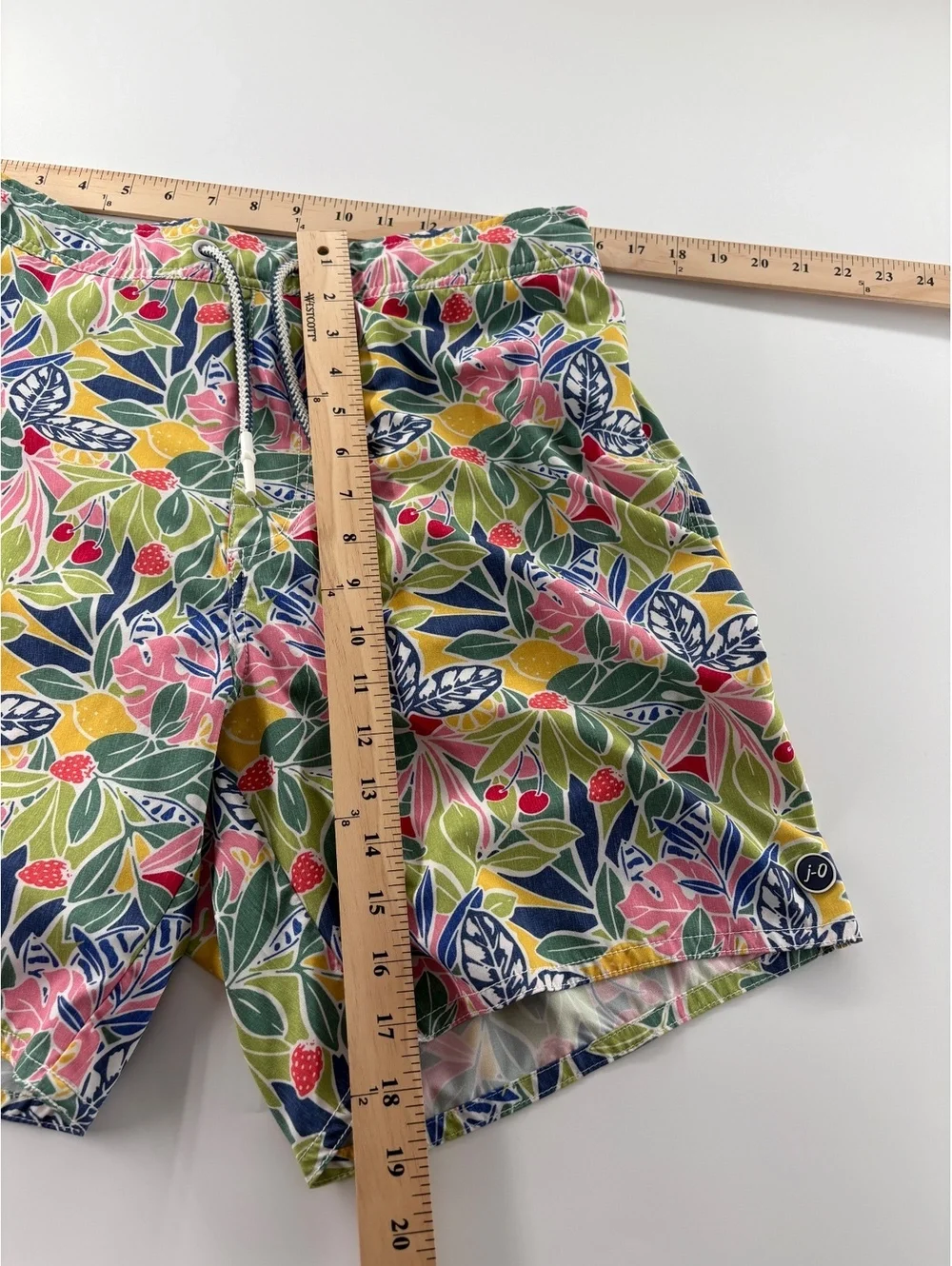 Johnnie-O Swim Trunks Men's L Tropical Fruit Floral Print
